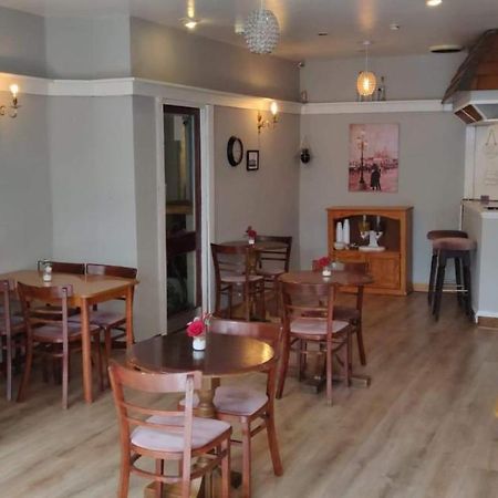 Frankies Hotel Μπλάκπουλ Εξωτερικό φωτογραφία